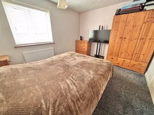 Bedroom- click for photo gallery